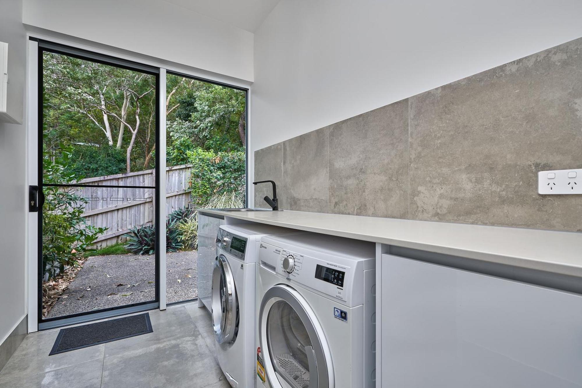 Canopy Views Holiday House With Heated Pool Palm Cove Bagian luar foto